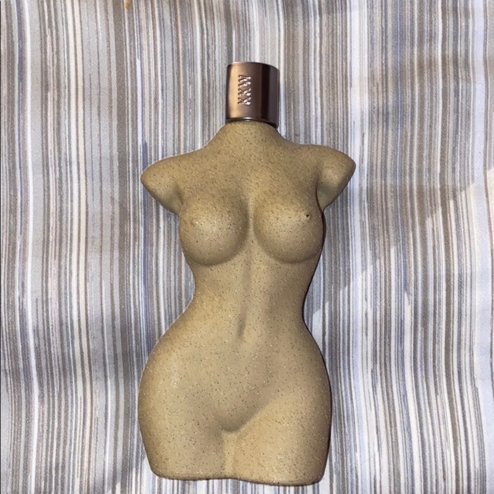 Kkw Beauty fragrance BODY